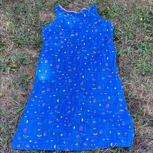 Blue Sleeveless Sz. M Shift Summer Dress with Ctew Neck Picnic Themed